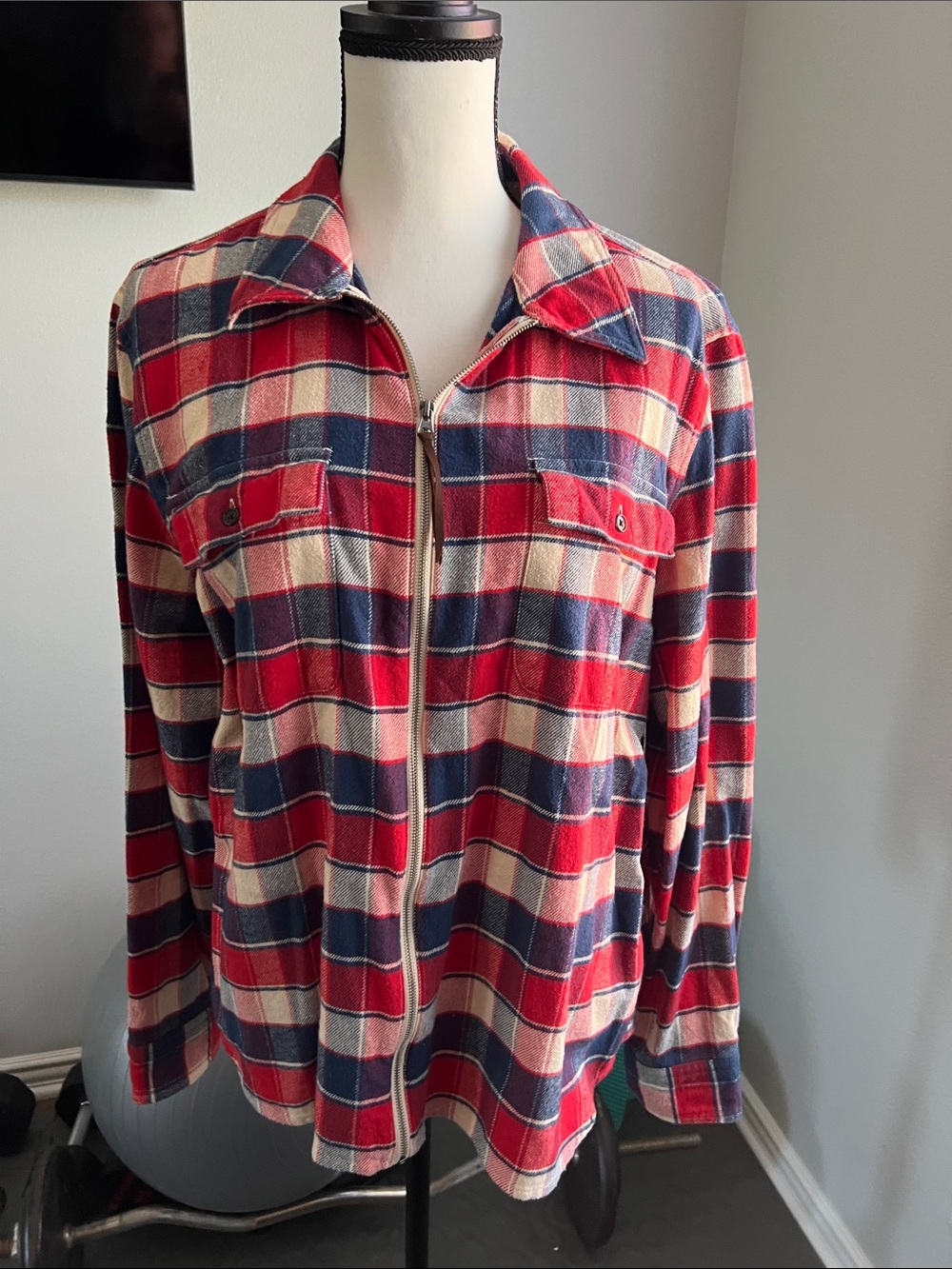 Women’s Red Navy Plaid Zip-Front Shirt Jacket